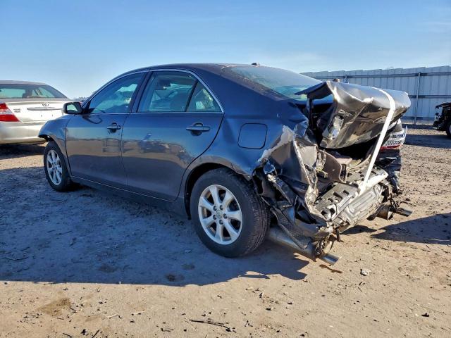 Toyota Camry Se Image 4