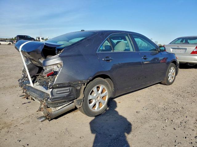 Toyota Camry Se Image 2