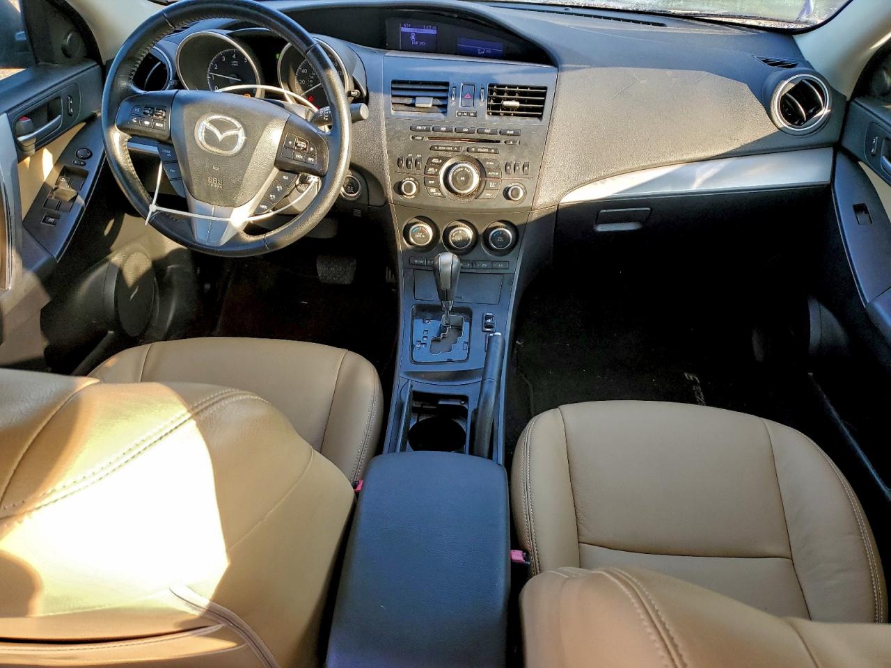 Mazda Mazda3 S Image 10