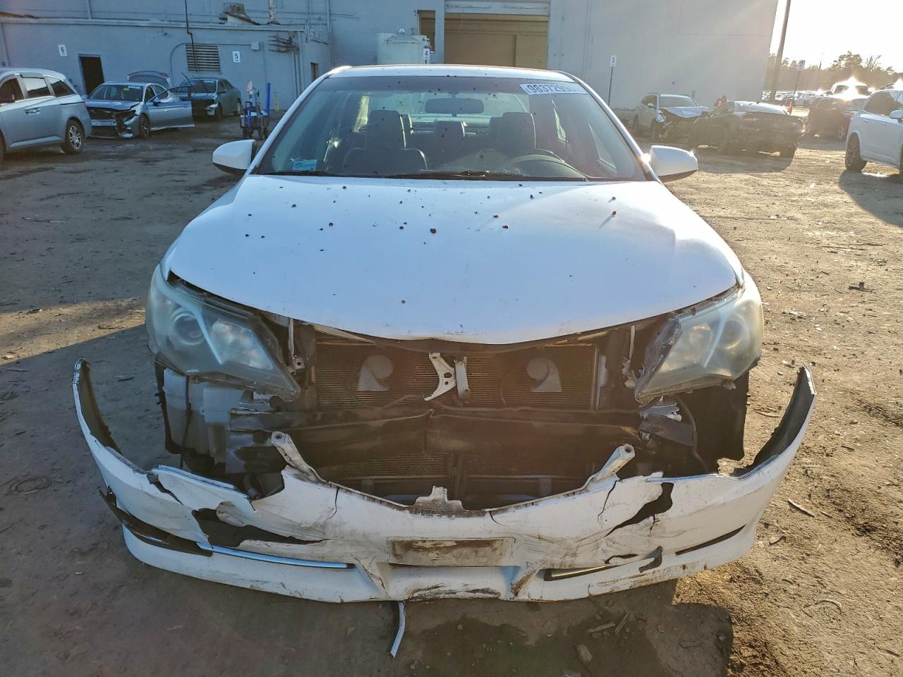 Toyota Camry L Image 3