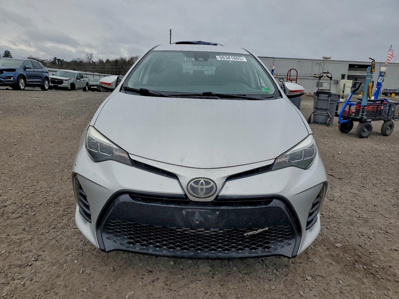 Toyota Corolla L Image 6