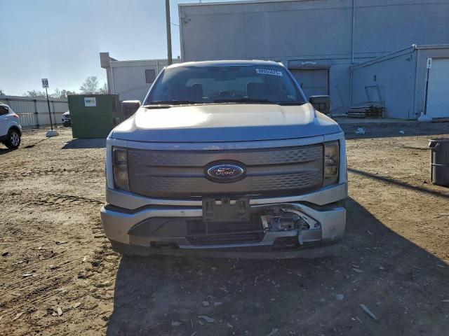 Ford F-150 Lightning Pro Image 3