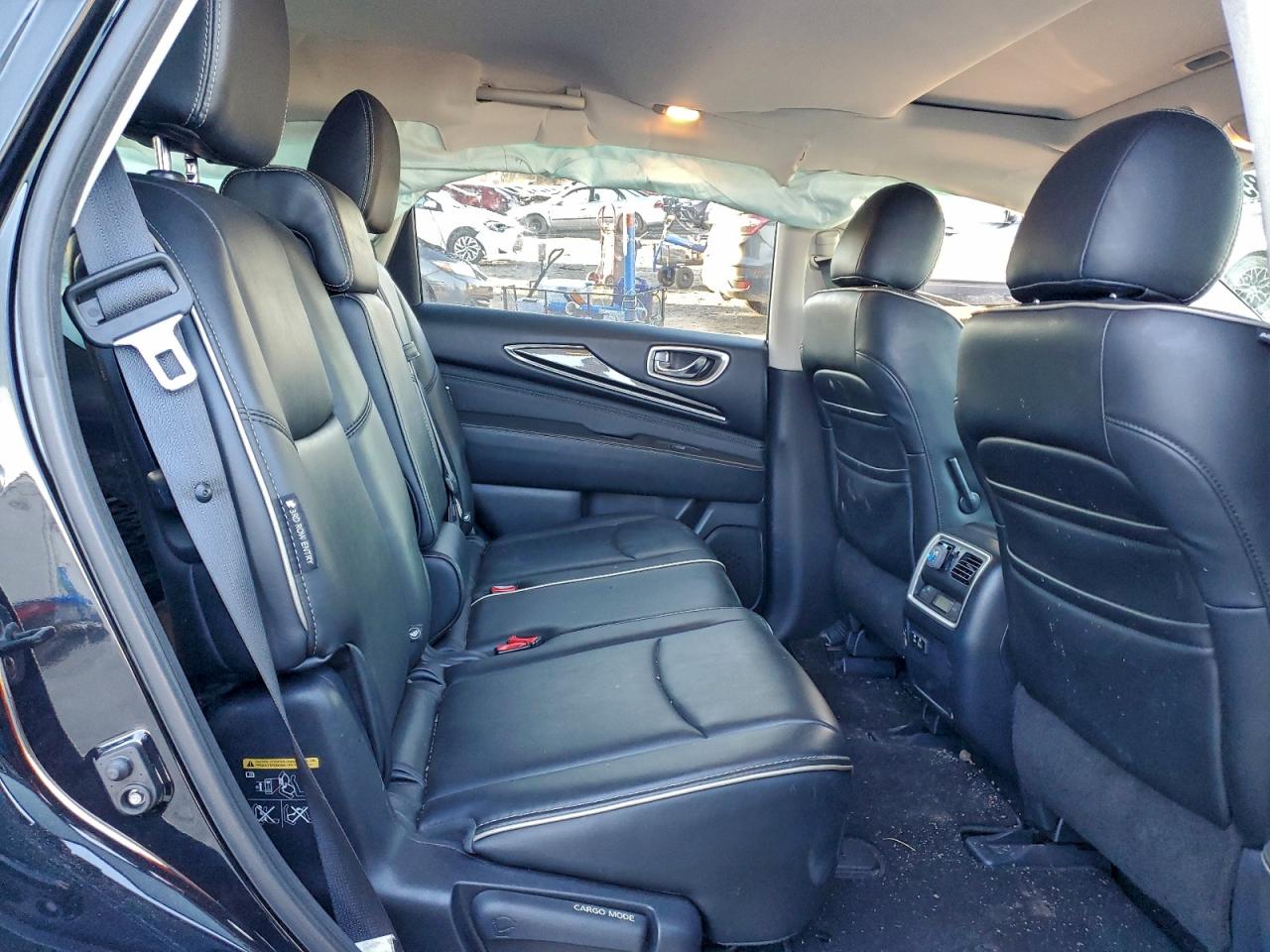 INFINITI Qx Luxe Image 8