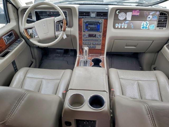 Lincoln Navigator L Image 9