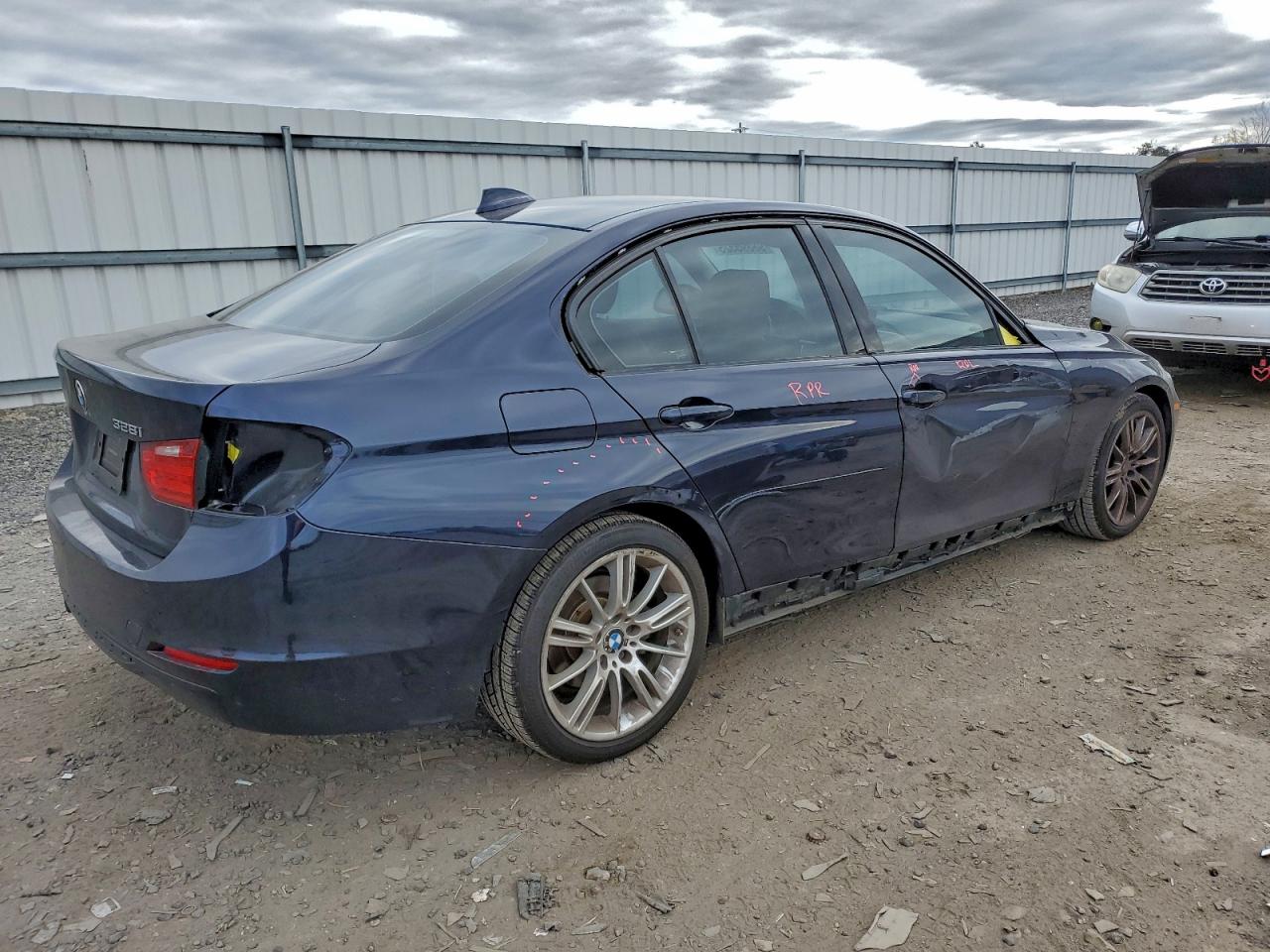 BMW 3 Series I Image 6