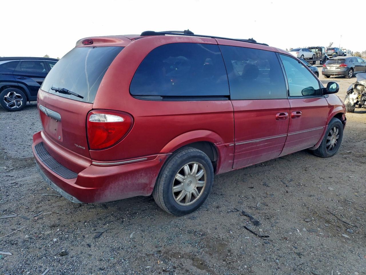 Chrysler Minivan Touring Image 2