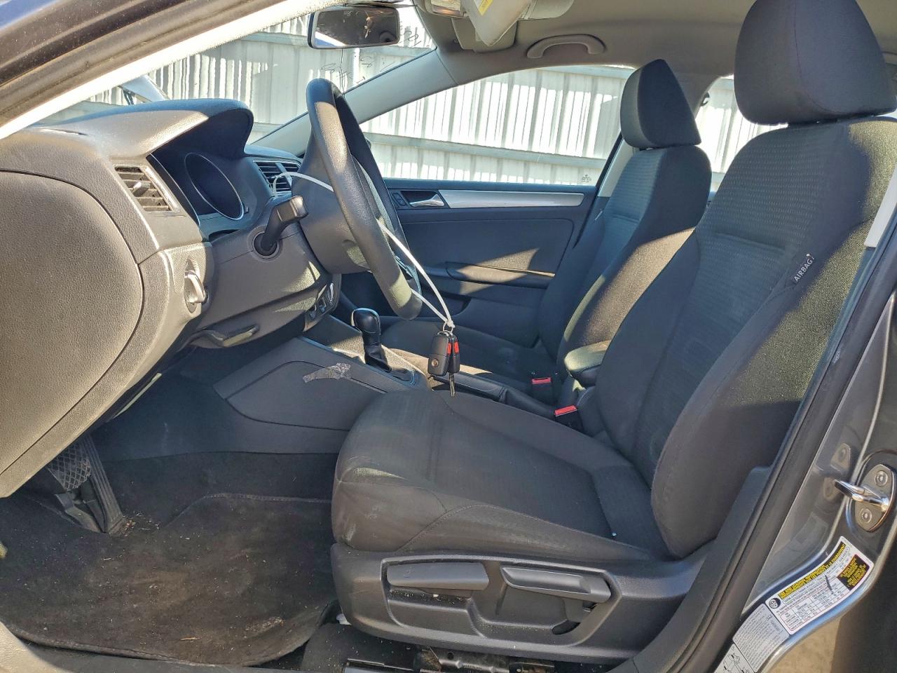 Volkswagen Jetta Se Image 6