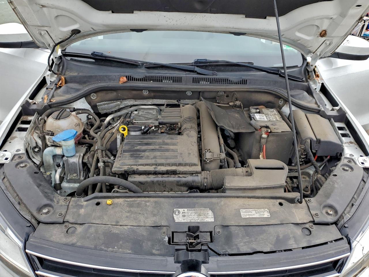 Volkswagen Jetta S Image 8