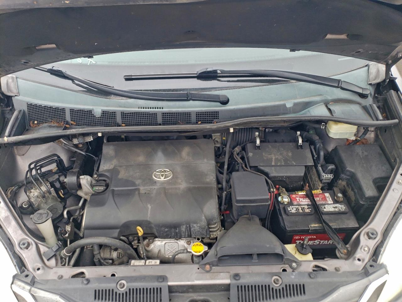 Toyota Sienna Xle Image 12