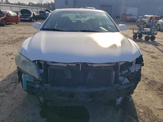 Toyota Camry Base Image 4