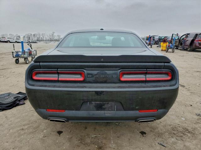 Dodge Challenger Sxt Image 2