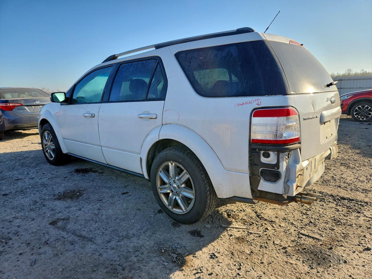 Ford Taurus Limited Image 3