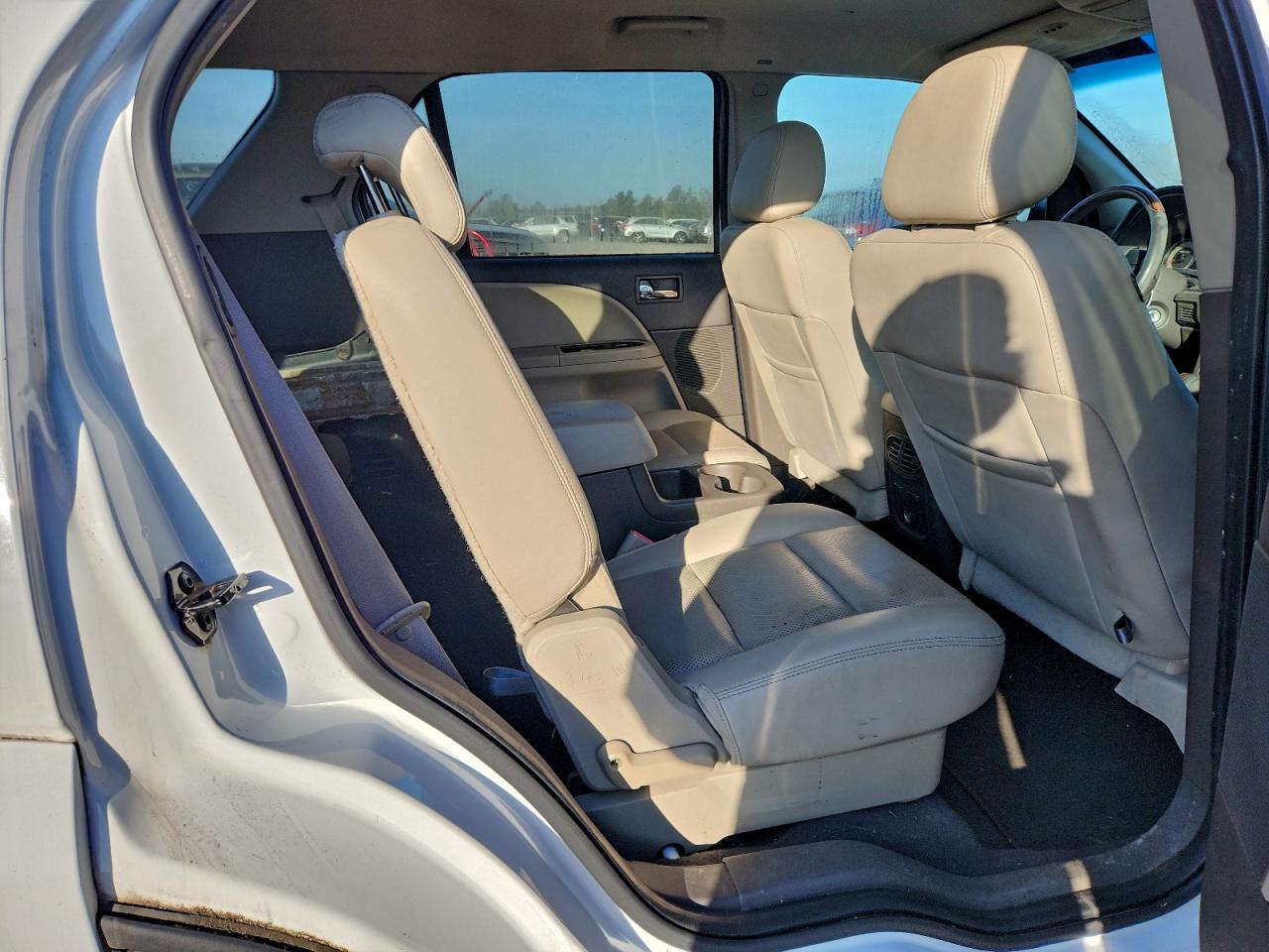 Ford Taurus Limited Image 12